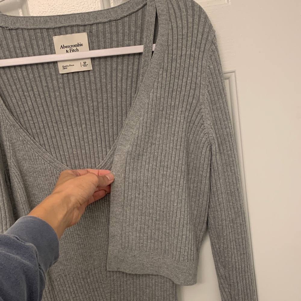Abercrombie & Fitch Gray midi sweater dress with cardigan set - Picture 3 of 5